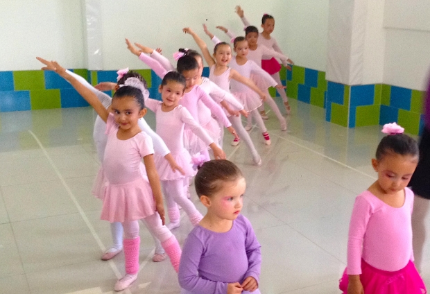 Grupo de Pre-Ballet International Garden
